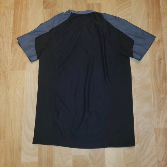 Nike Boy’s MD Dri-Fit Athletic Graphic T-shirt - Picture 4 of 4